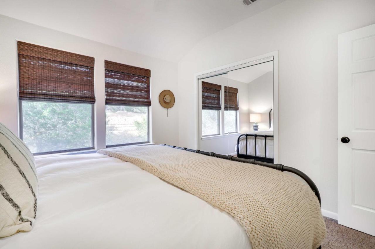 Austin Getaway With Shaded Private Pool And Bbq Villa Bagian luar foto